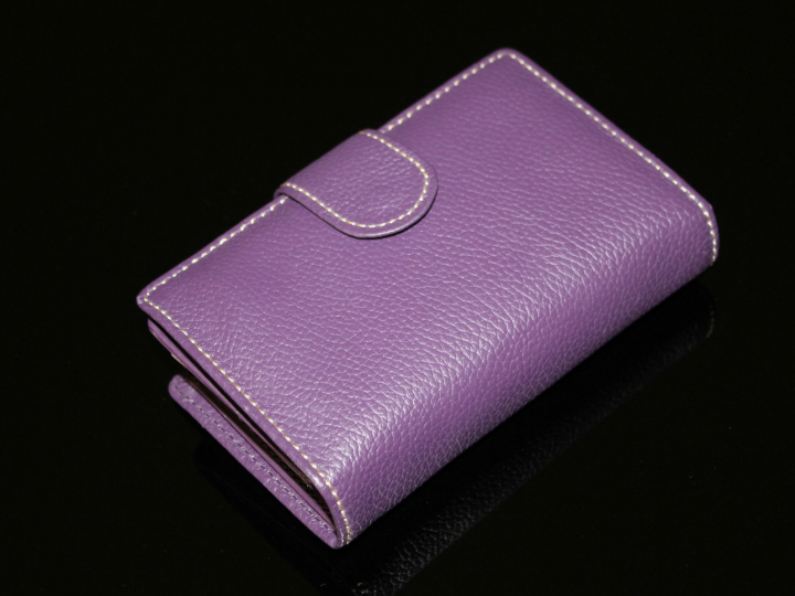 analisis detallado de la cartera crew idescubre el complemento perfecto para tu estilo