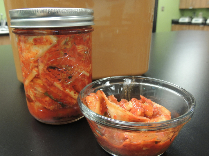 descubre los beneficios de la salsa kimchee un toque internacional para tus platos