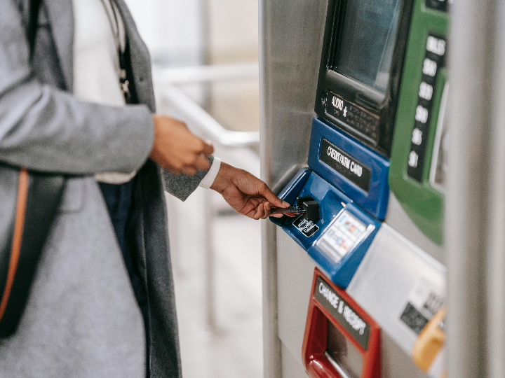 el bar automatico 24 horas comienza a desplegar su servicio en espana