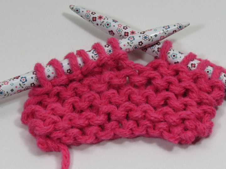 gorro lana pompon y lazo
