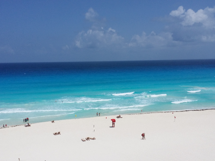 que es mas barato cancun o playa del carmen