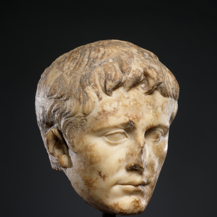 tribuno primus inter pares